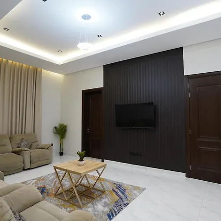 3Br Next To Stars Avenue-3
